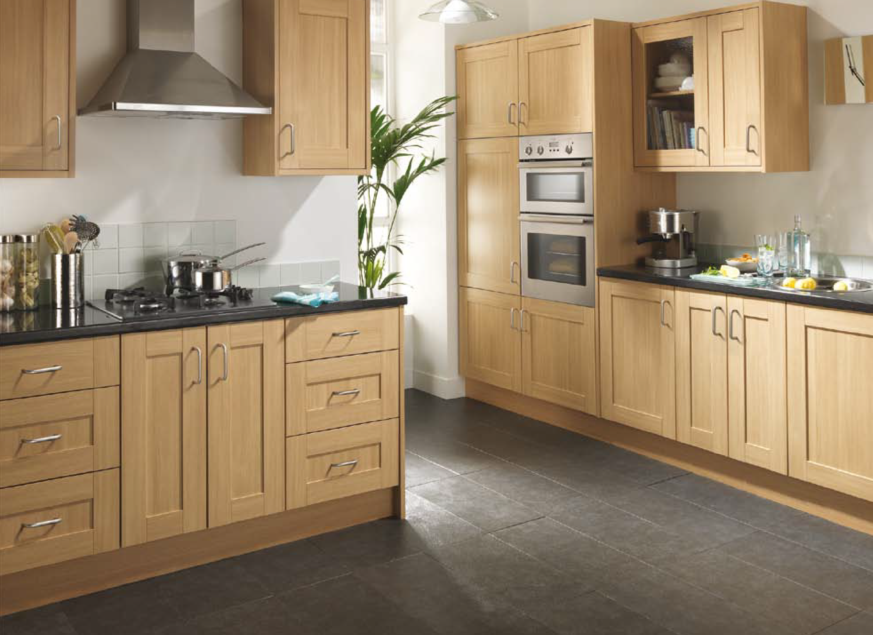 English Oak Mckenna Kitchens